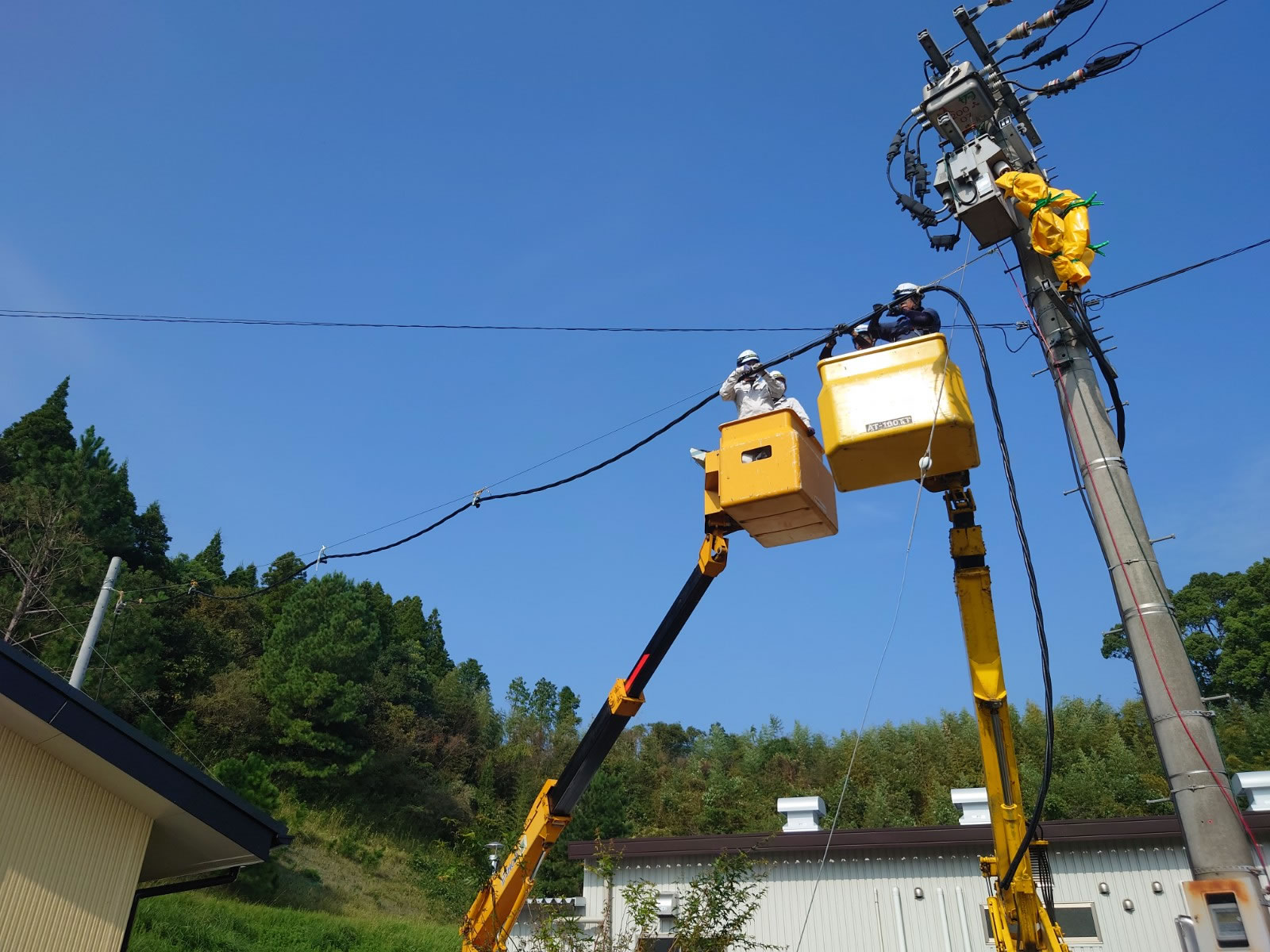 R4.10 某ファクトリー高圧受変電設備改修工事